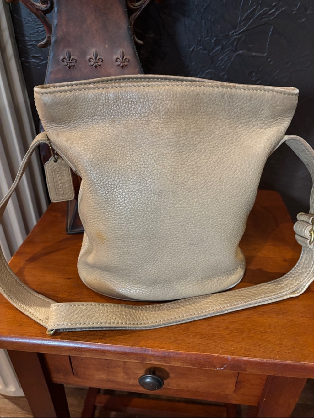 Vintage 1998 Coach Sonoma 4907 Pebbled Leather Bucket Bag w/ Hangtag